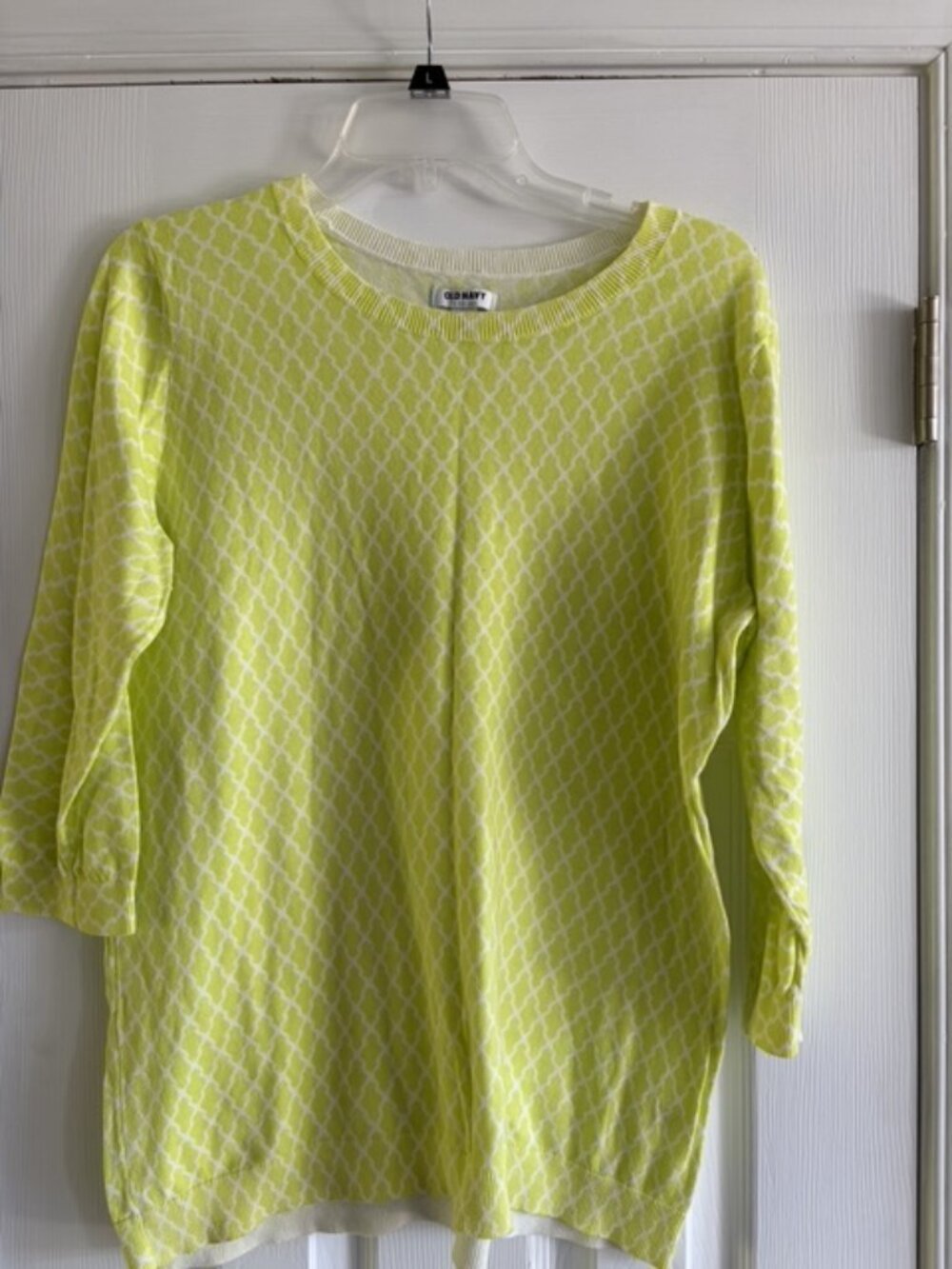 Ladies Old Navy green and white sweater size extra large xl